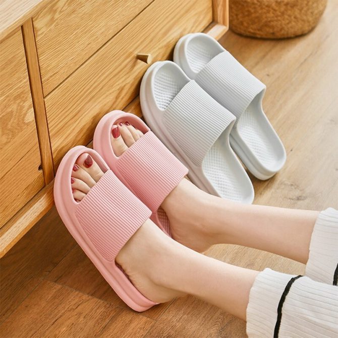 Home Slippers Anti-slip Flip Flops Woman's Sandals Women Fashion Soft Sole EVA Indoor Slides Thick Platform Cloud Simple Slipper - Image 3
