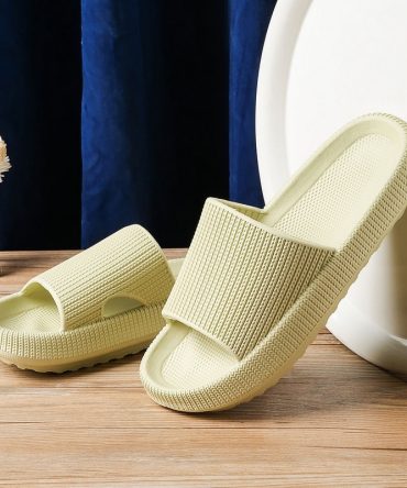 Home Slippers Thick Platform Bathroom Cloud Slippers Non-slip Flip Flops Woman Sandals Women Fashion Soft Sole Eva Indoor Slides