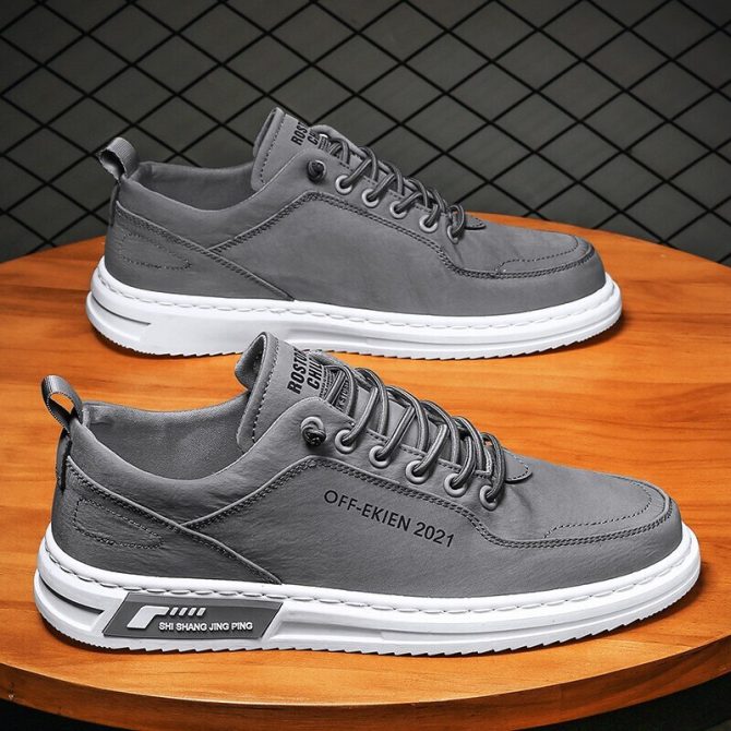 New Men's Flat Casual Shoes Ice Silk Canvas Shoes Versatile Soft Bottom Casual Sports Shoes Comfortable Breathable Men's Shoes